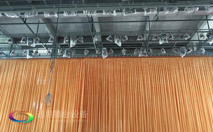 深圳濱海旅游度假區(qū)kaisa金沙灣雪域廣場(chǎng)舞臺(tái)阻燃幕布、舞臺(tái)燈光等項(xiàng)目！促進(jìn)旅游、文化融合發(fā)展，帶動(dòng)服務(wù)產(chǎn)業(yè)整體轉(zhuǎn)型升級(jí)！