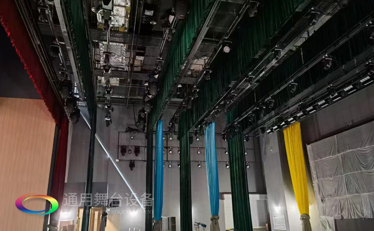 加厚金絲絨、天鵝絨定制舞臺阻燃 經(jīng)久耐用 多色可選 款式齊全 精工細(xì)作