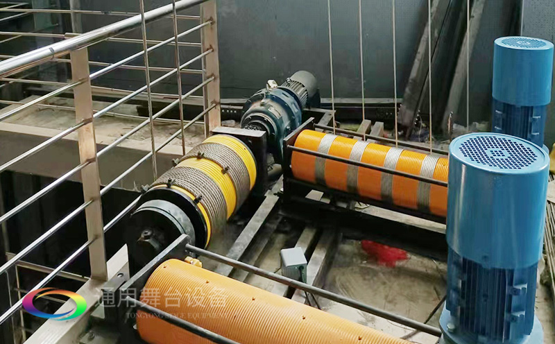 通用舞臺阻燃幕布佛山電視臺演播廳項(xiàng)目