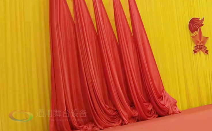 通用舞臺紅色會議金絲絨舞臺幕布 手感絲滑 經(jīng)久耐用 ！
