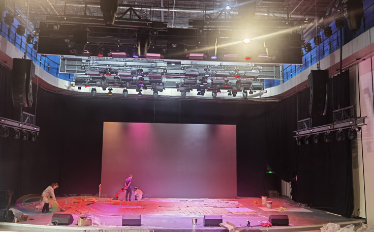 通用舞臺(tái)阻燃幕布、舞臺(tái)機(jī)械某大型文化設(shè)施舞臺(tái)施工現(xiàn)場