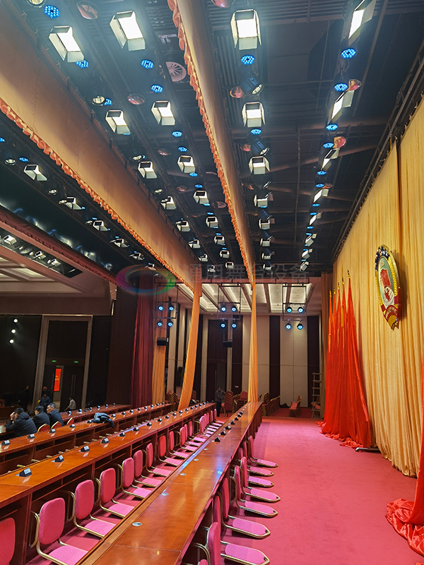 泰州通用舞臺設(shè)備拉幕機、舞臺吊桿 舞臺實景效果展示