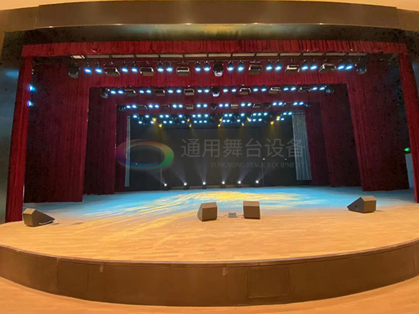 泰州通用舞臺設(shè)備拉幕機、舞臺吊桿 舞臺實景效果展示
